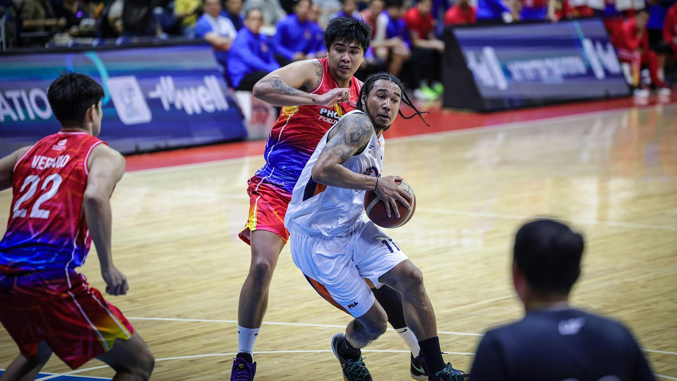 PBA: Chris Newsome allays knee injury concerns after collision with Javee Mocon